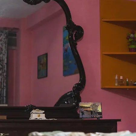 Tranquil Urban Space * Τίρανα