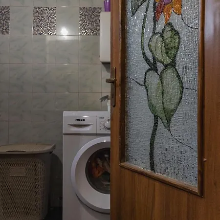 Apartment Tranquil Urban Space Tirana