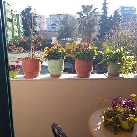 דירה Tranquil Urban Space